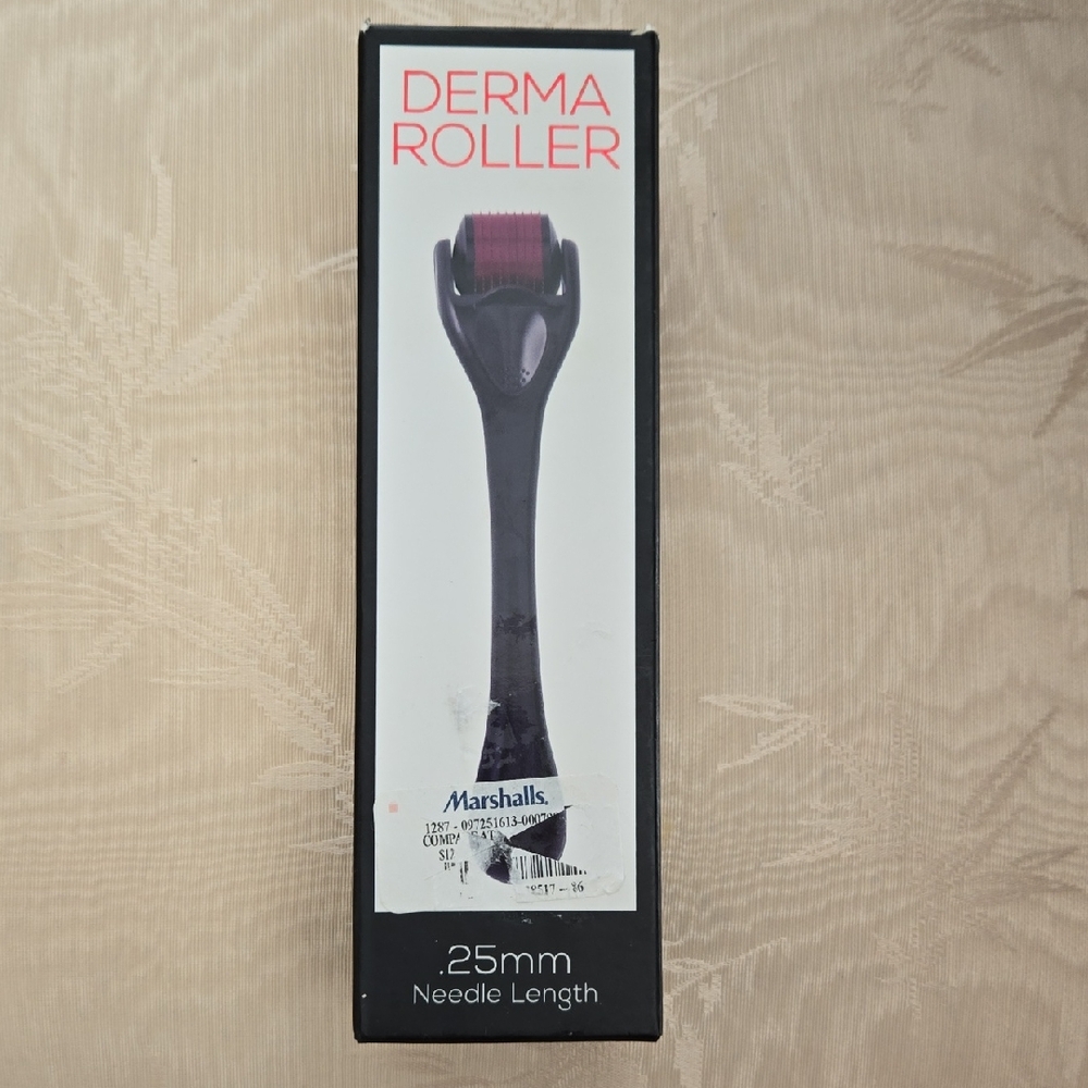 Black and Red Derma Roller 0.25mm